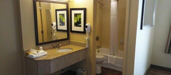 Studio 6 Suites Jacksonville Deerwood Park FL