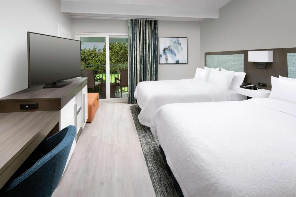 In-room safe, desk, laptop workspace, iron/ironing board