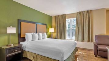 Desk, free WiFi, bed sheets