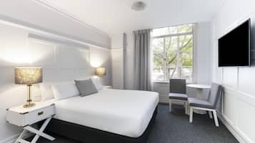 1 bedroom, in-room safe, laptop workspace, blackout drapes