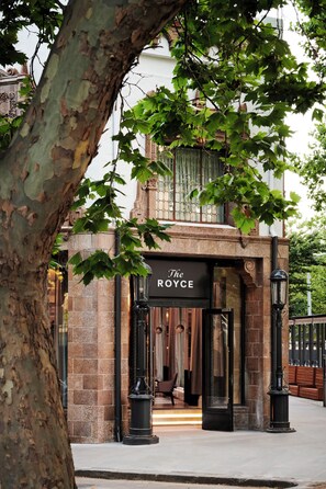 Fachada de la propiedad