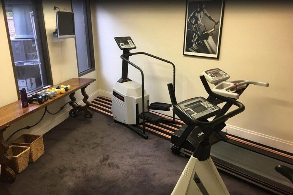 The Royce Hotel by null