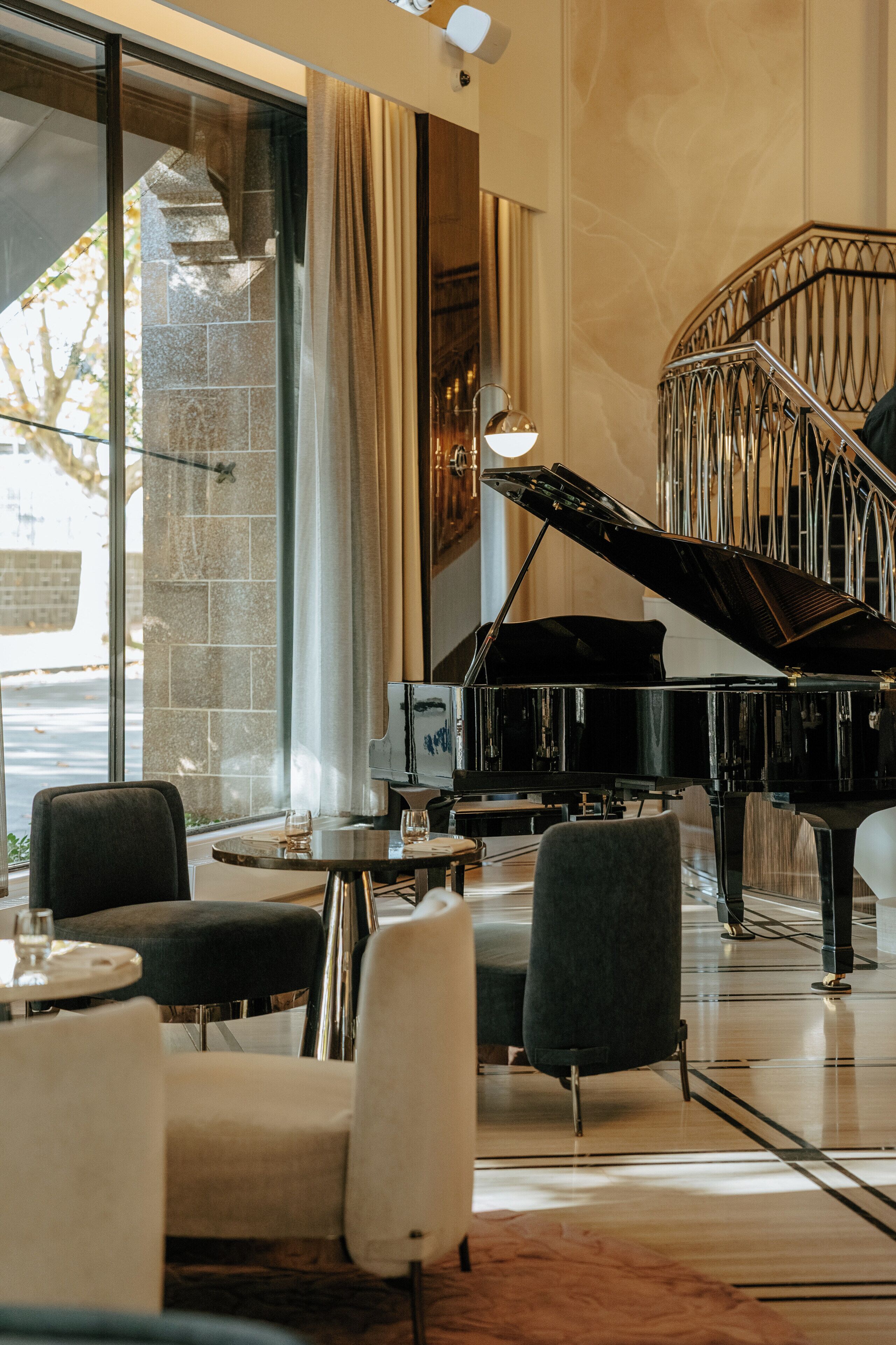 Lunch and dinner served