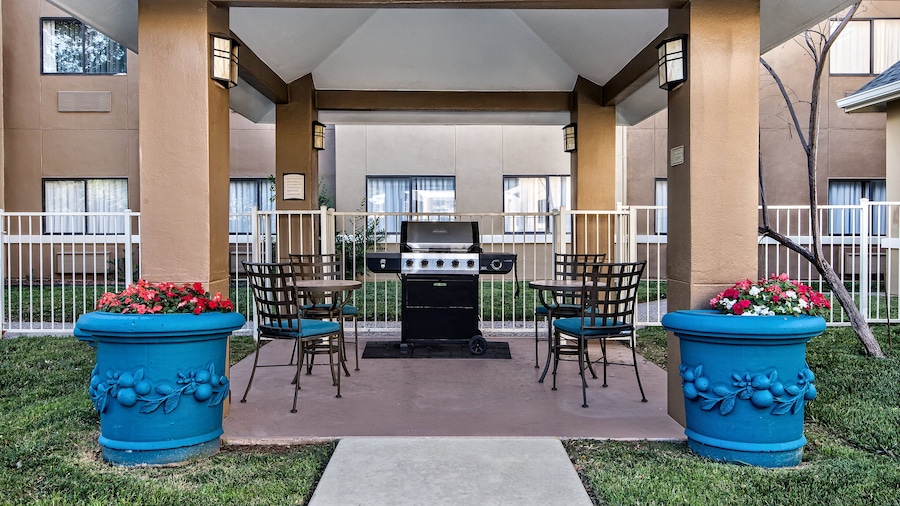 Staybridge Suites Lubbock - University Area by IHG