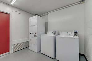 Ruang laundry