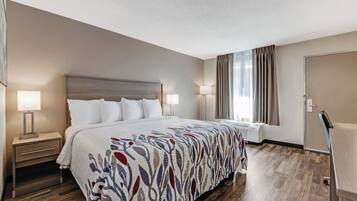 1 bedroom, blackout drapes, free WiFi, bed sheets