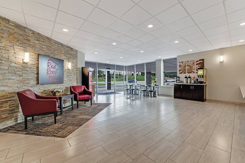 Red Roof Inn & Suites Wilkesboro