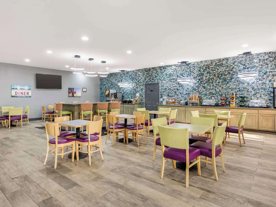 Petit déjeuner continental compris tous les jours