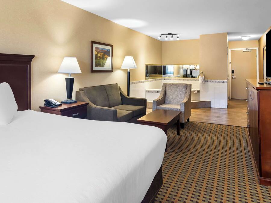 Honeymoon-Zimmer, 1 King-Bett, Nichtraucher, Whirlpool | Hochwertige Bettwaren, Daunenbettdecken, Select-Comfort-Betten