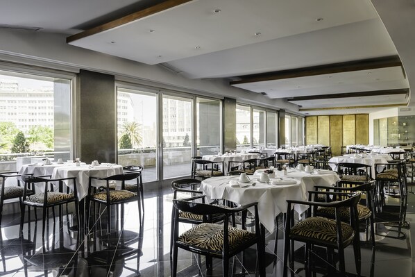 Daily buffet breakfast (EUR 18 per person)