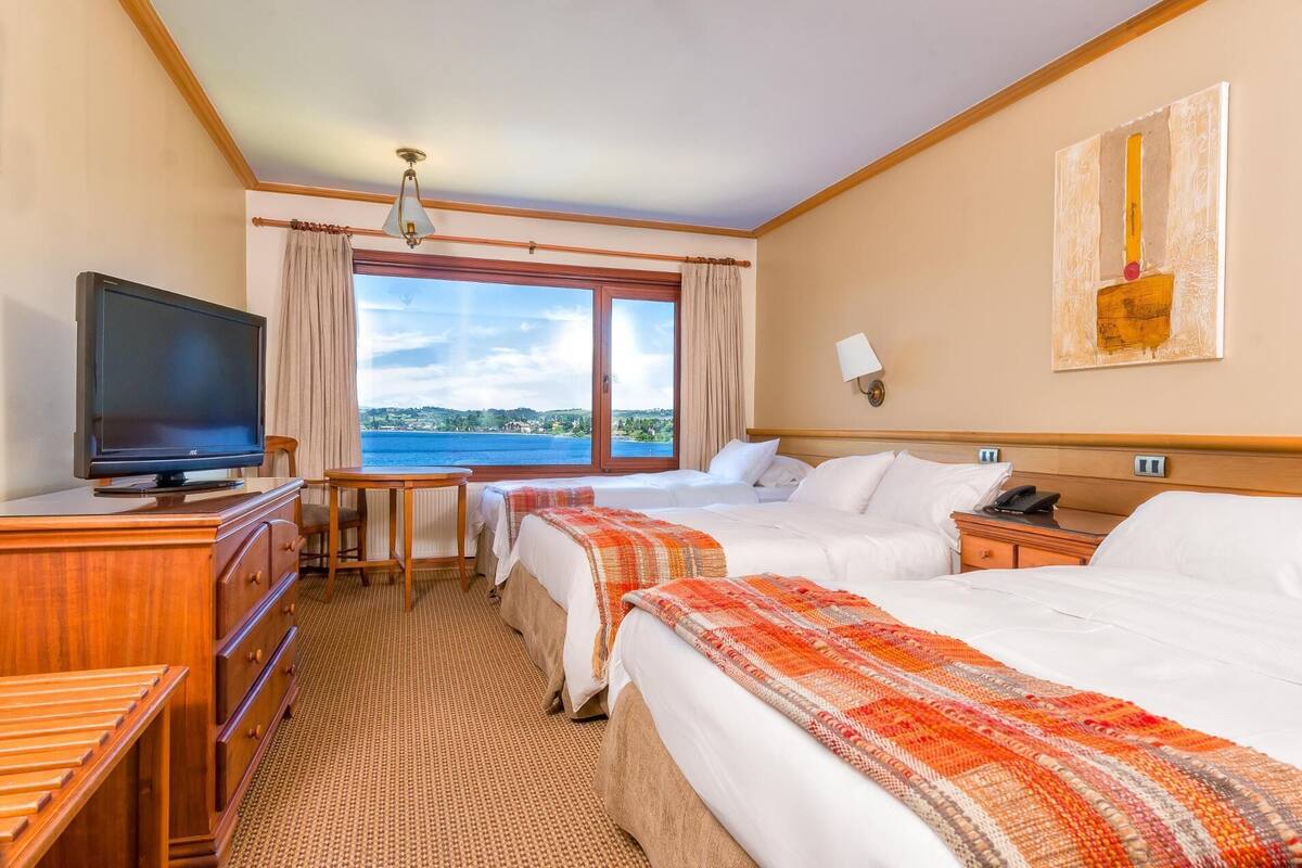 Minibar, in-room safe, desk, blackout curtains