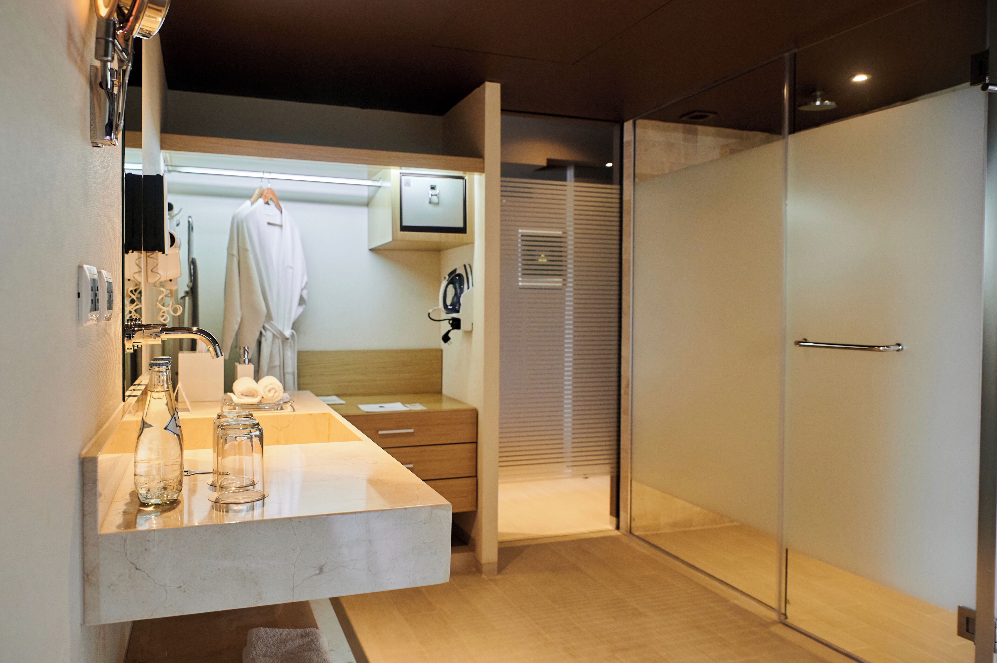 Ropa de cama de alta calidad, cubrecamas y colchones con pillow-top 
