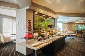 Free daily buffet breakfast - Casa Andina Premium Golf Los Incas (Santiago de Surco)