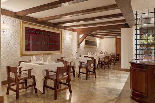 La Hacienda Miraflores