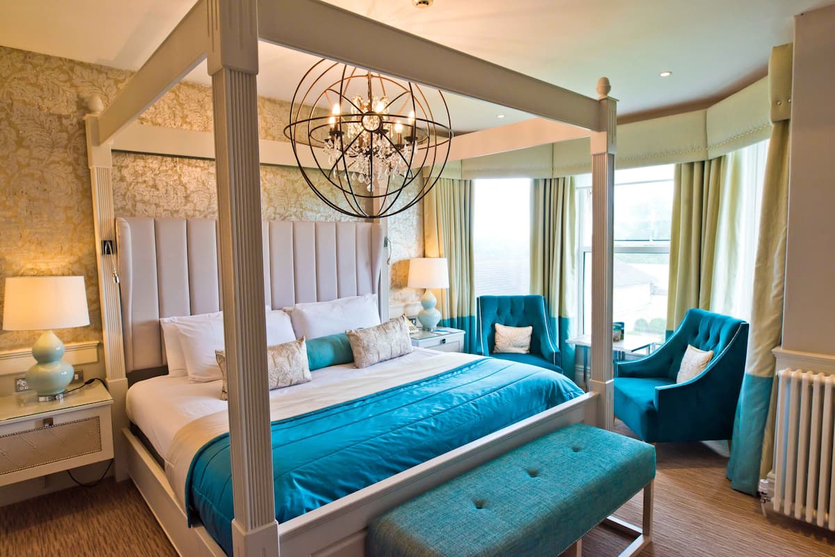 1 bedroom, in-room safe, desk, iron/ironing board