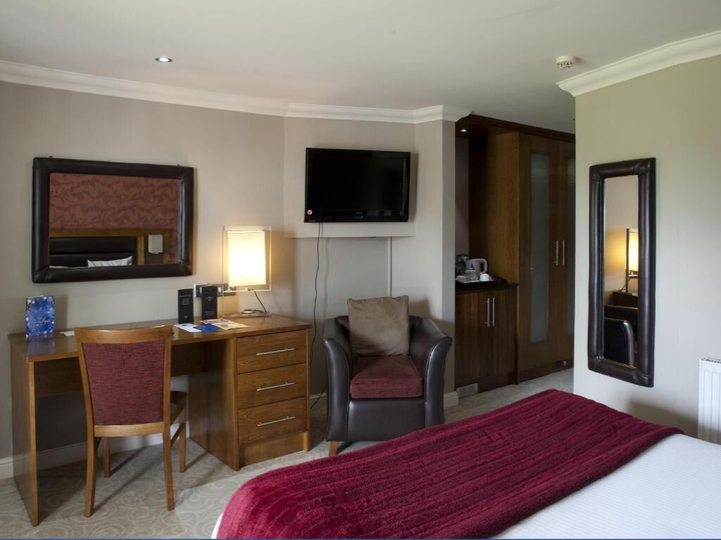 In-room safe, desk, iron/ironing board, free WiFi