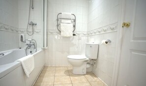Bathroom - Best Western Consort Hotel (Rotherham)