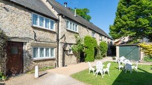 Property grounds - The Jersey Arms , Sure Coll. by Best W (Bicester)