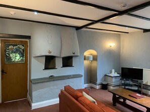 Suite, 1 Double Bed, Non Smoking | Living area | LCD TV