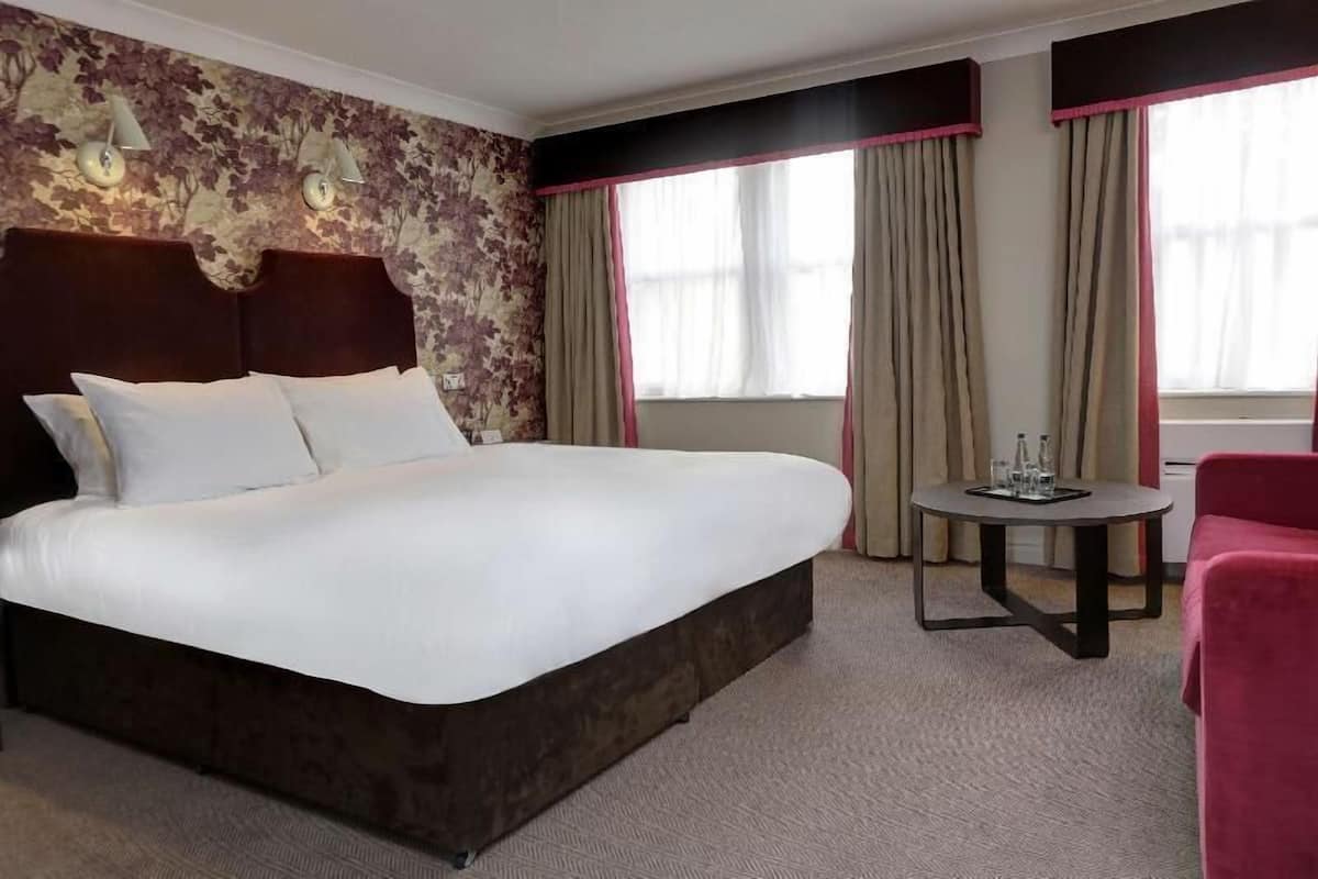 In-room safe, individually decorated, desk, blackout curtains