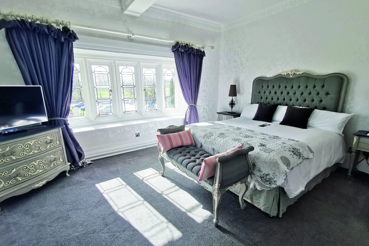 suite | 1 bedroom, premium bedding, individually decorated