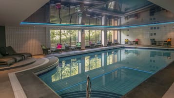 2 indoor pools
