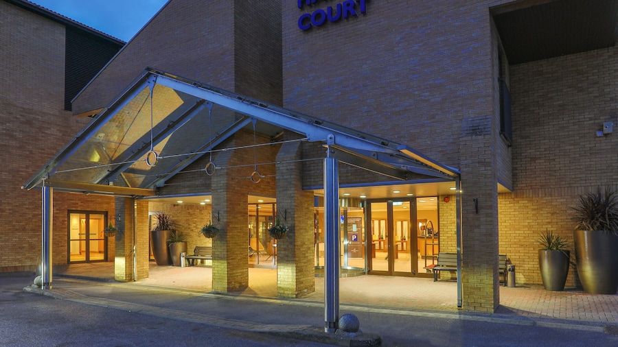 Hampshire Court Hotel & Spa