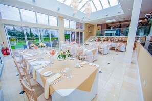 Dinner served  - Park Hall Hotel and Spa Wolverhampton (Wolverhampton)