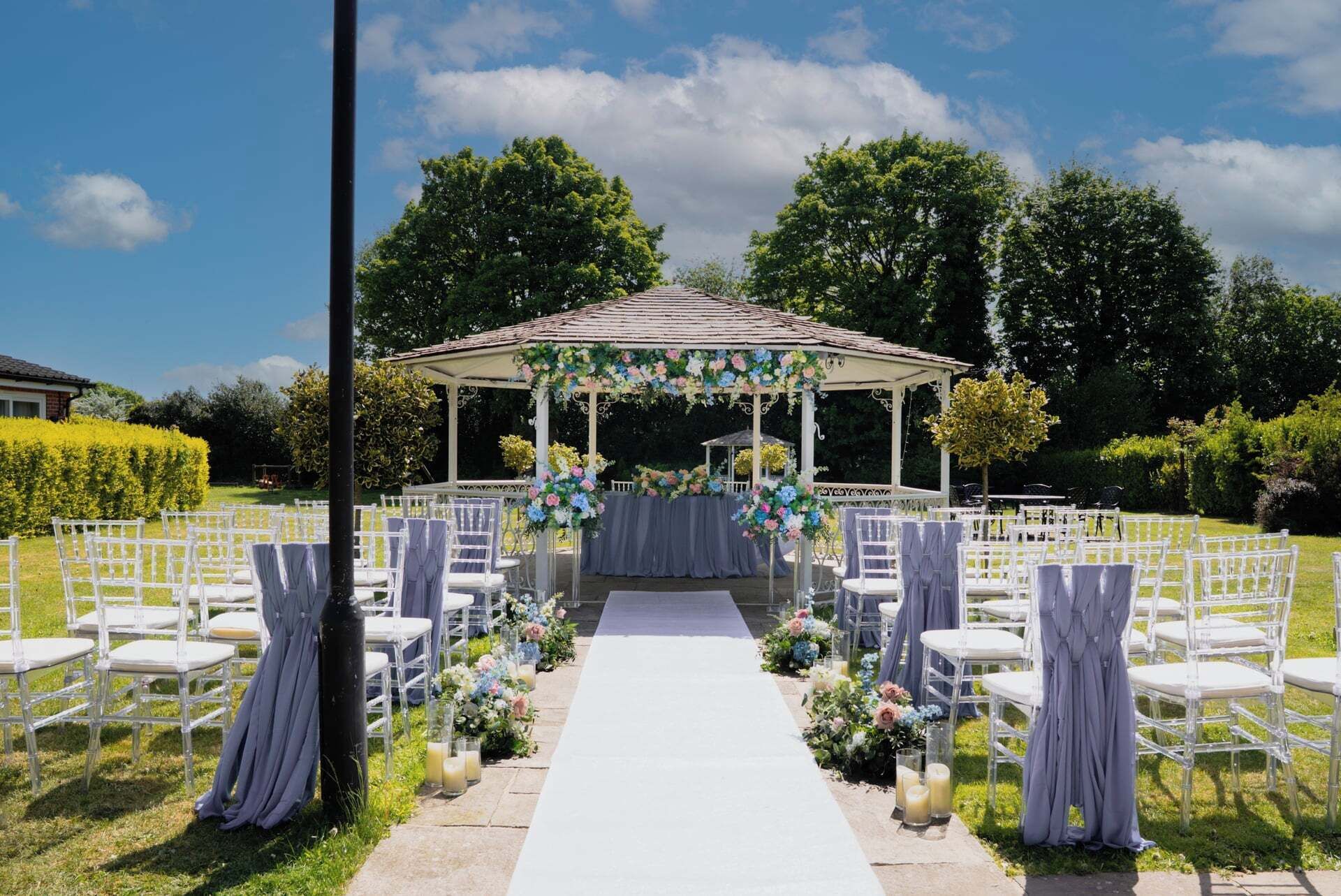 屋外結婚式場