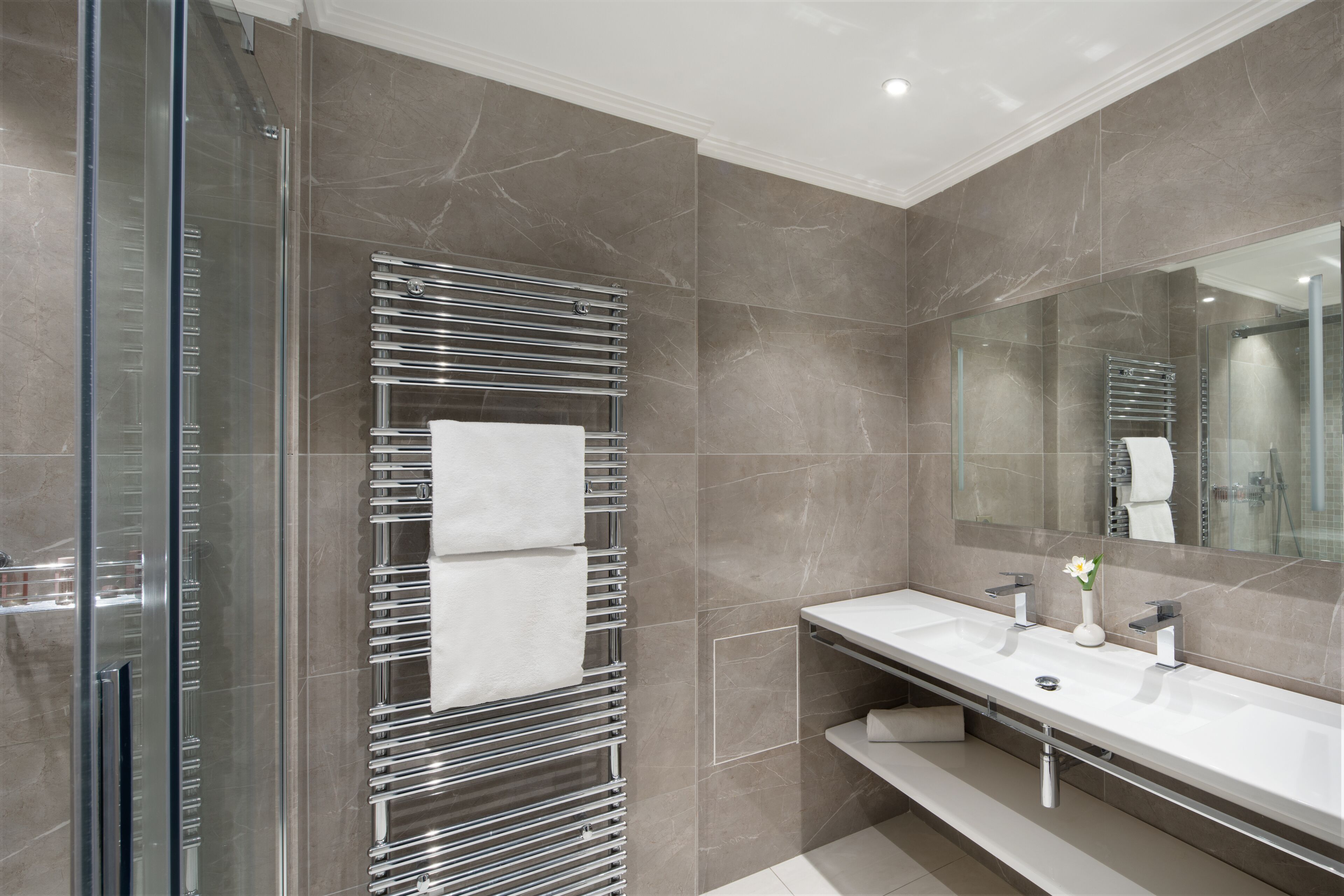 deluxe suite, balcony | 1 bedroom, in-room safe, individually decorated, individually furnished