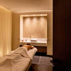 Couples treatment room(s), sauna, steam room, body treatments
