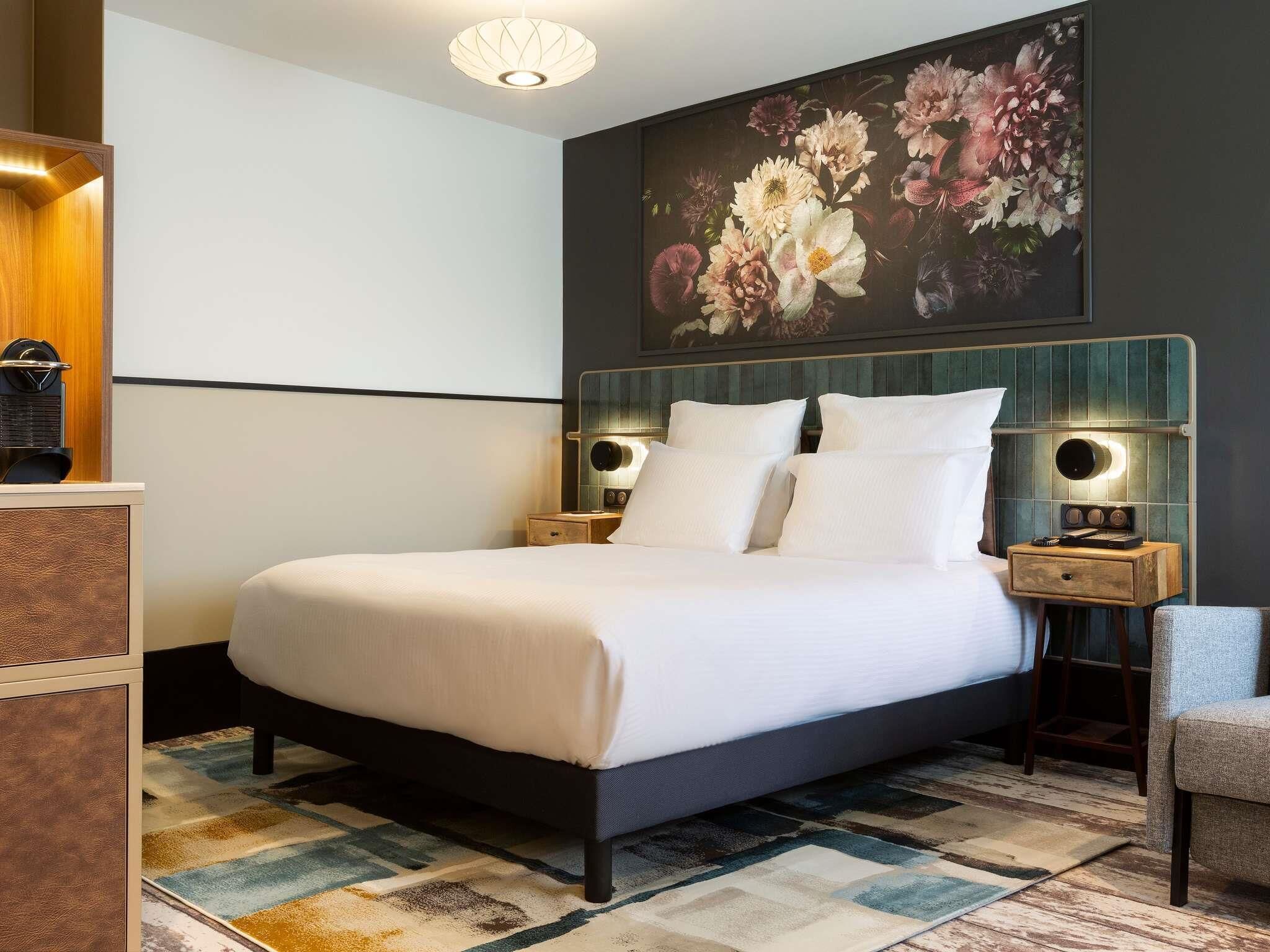 Premium bedding, pillowtop beds, in-room safe, desk