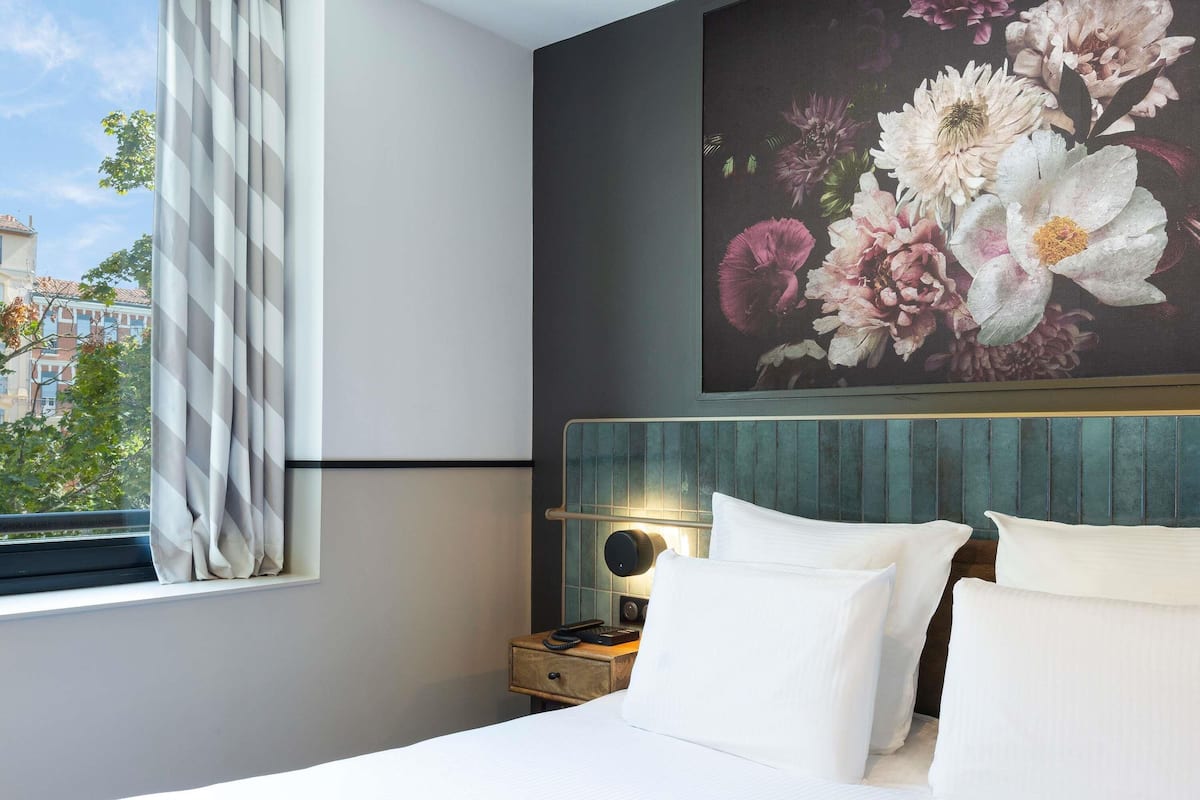 Superior Room, 1 Double Bed, City View