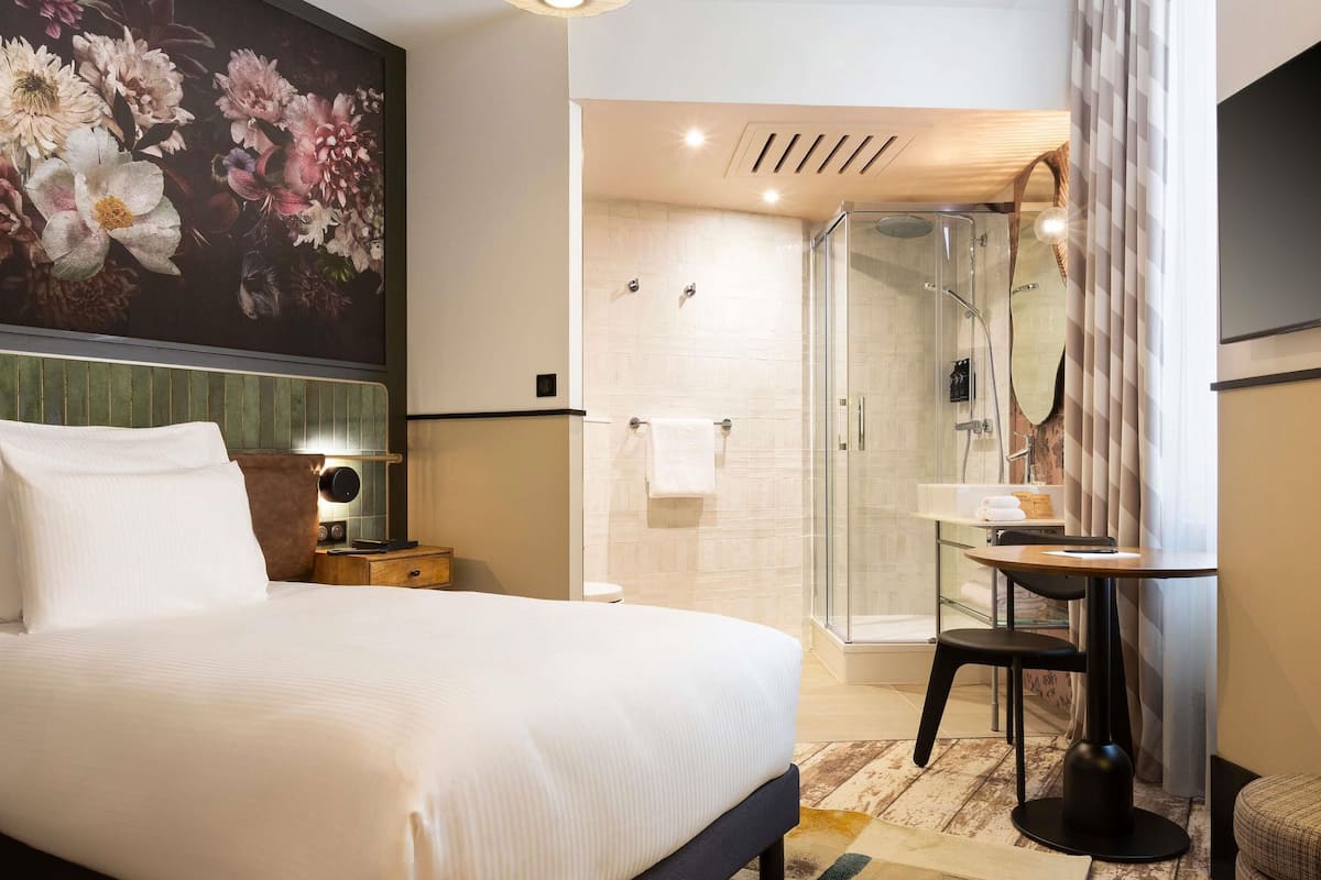Classic Room, 1 Katil Bujang (Single) | Peralatan tempat tidur premium, tilam berlapik, peti besi dalam bilik