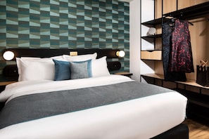 In-room safe, desk, soundproofing, iron/ironing board