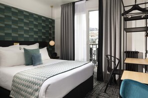 Superior Double Room | In-room safe, desk, soundproofing, iron/ironing board - Maison 46 (Paris)