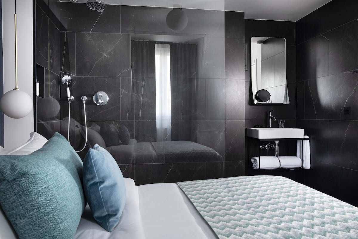 In-room safe, desk, soundproofing, iron/ironing board