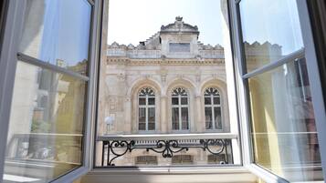 Comfort Room, 1 Queen Bed, Non Smoking (Larger Room) | Exterior