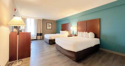 The Adventure Hotel by the parks