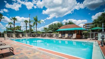 Outdoor pool, sun loungers
