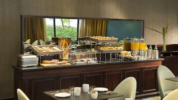 Daily buffet breakfast for a fee