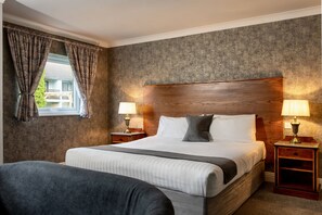 Desk, iron/ironing board, free WiFi, bed sheets - Foxfields Country Hotel (Clitheroe)