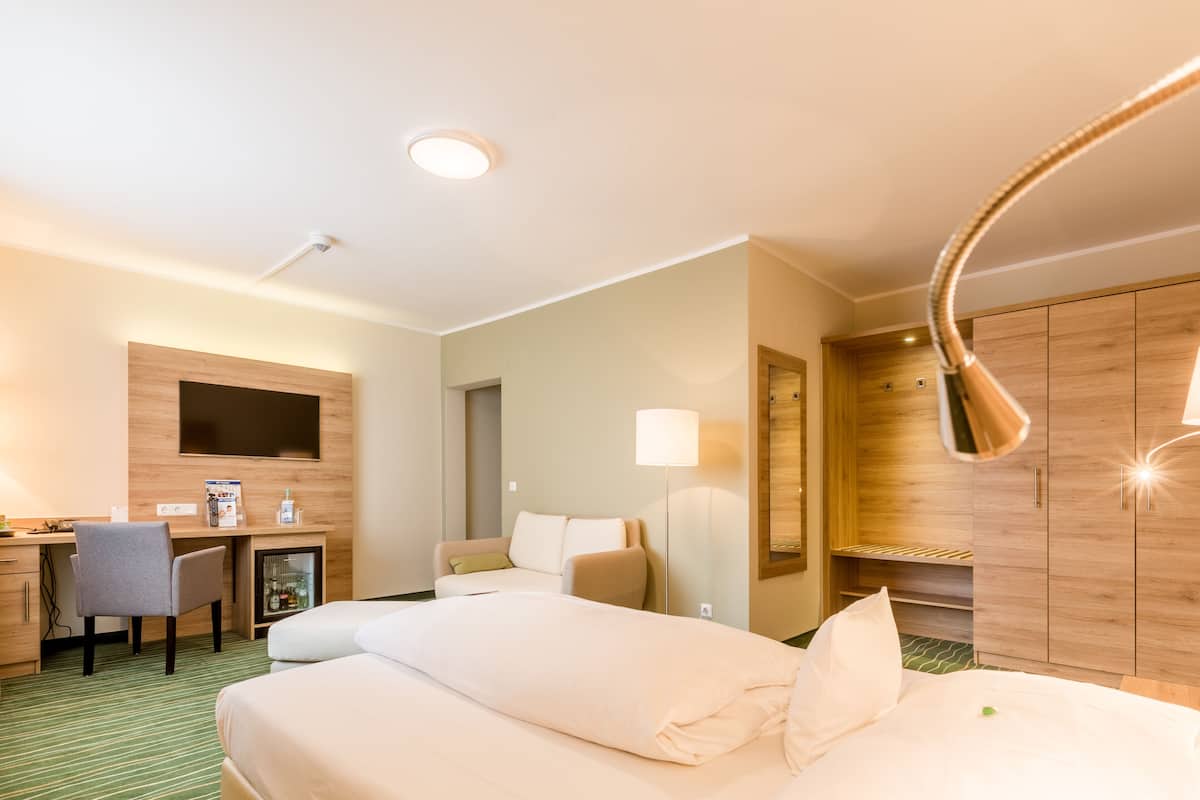 standard room, 1 single bed | 1 bedroom, hypo-allergenic bedding, desk, laptop workspace