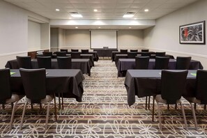 Meeting facility - Bloom Hotel (Bloomington)