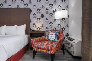 Standard Room, 1 King Bed, Accessible, Refrigerator & Microwave