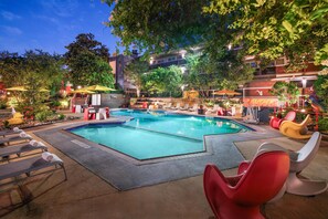 Pool - Aiden Austin City Hotel (Austin)