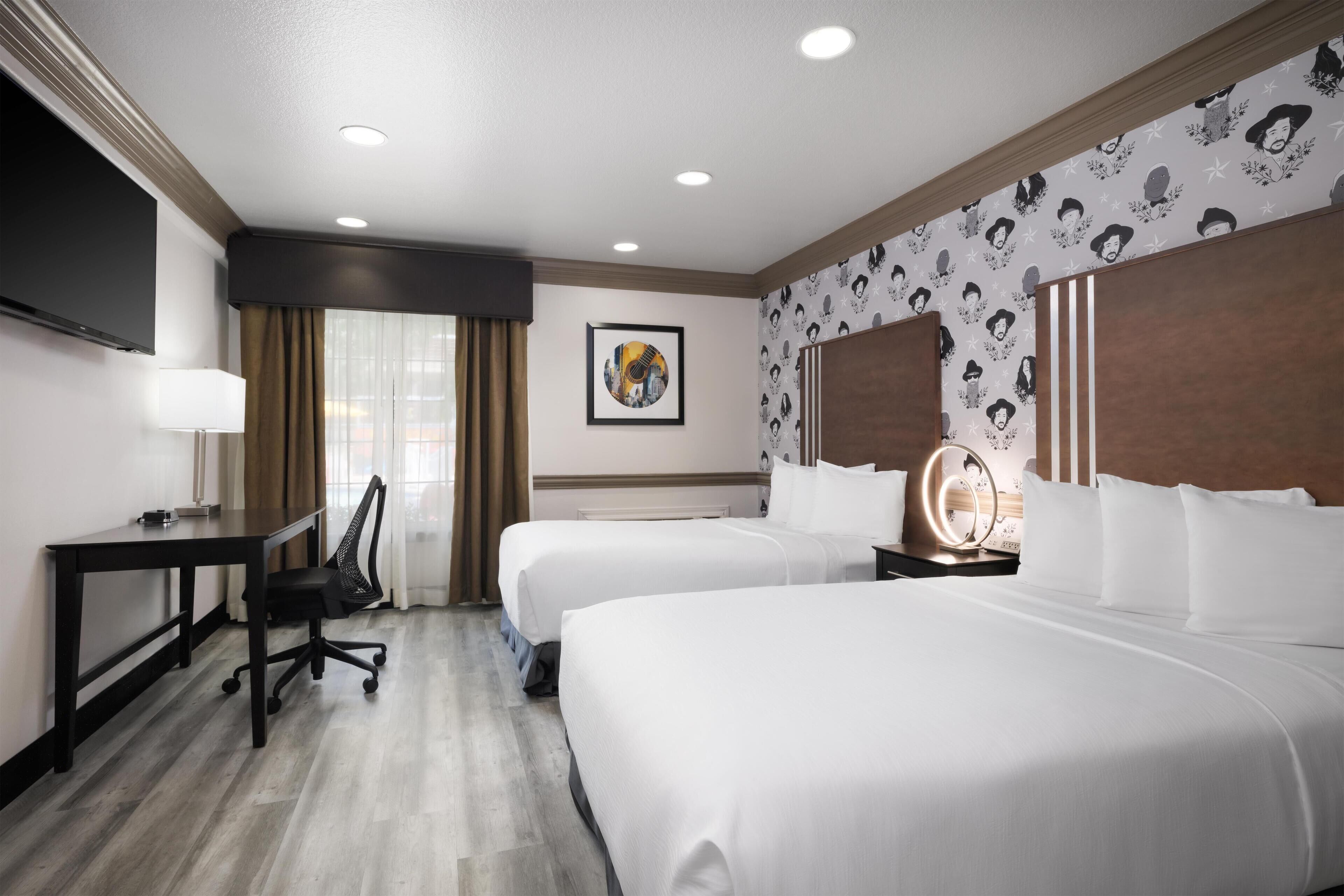 Suite, 1 Twin Bed, Accessible, Refrigerator & Microwave | Premium bedding, in-room safe, desk, laptop workspace