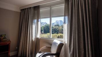 ์ํผ๋ฆฌ์ด๋ฃธ, ํธ์ฌ์ด์ฆ์นจ๋ 1๊ฐ (Clean) | ๊ฐ์ค์์ ๋ณด์ด๋ ์ ๋ง