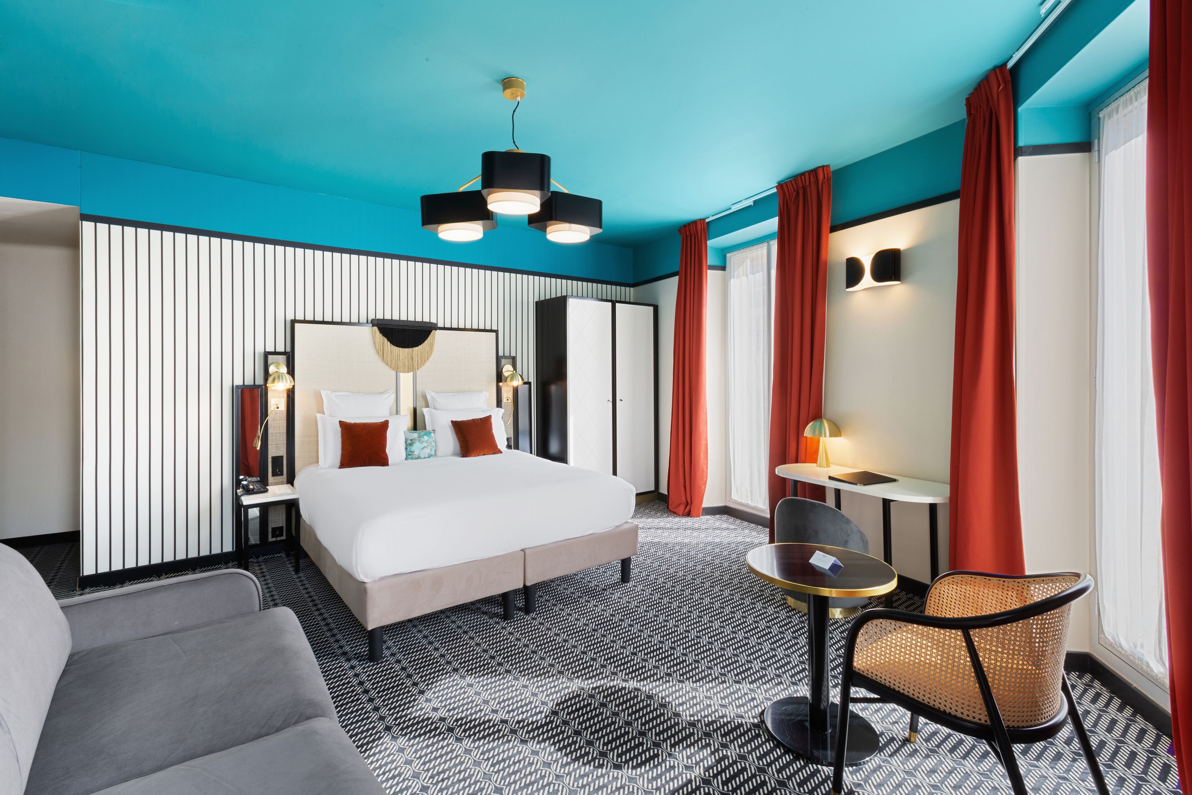 junior suite, 1 king bed, non smoking (twin bed on request;with sofabed) | premium bedding, pillow-top beds, free minibar items, in-room safe