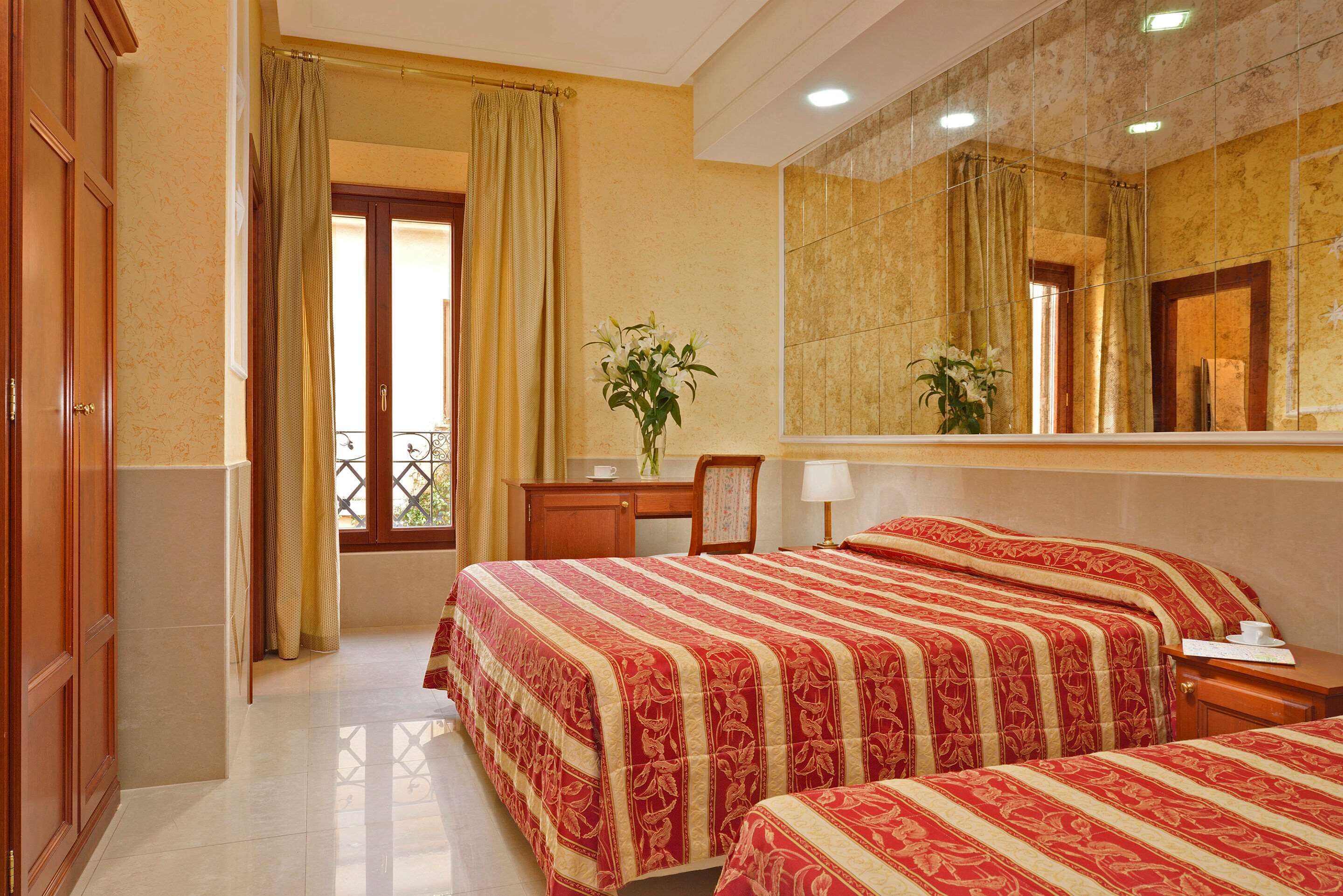 Photo - Hotel Bolivar